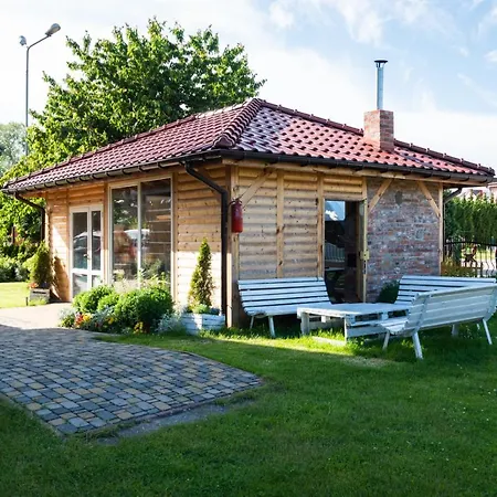 Bursztyn Konukevi
