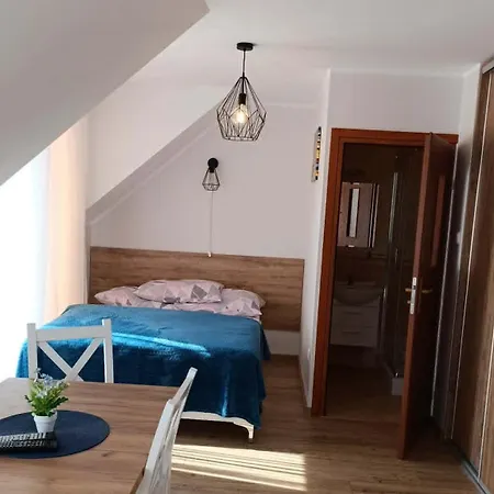 Bursztyn Konukevi 3*